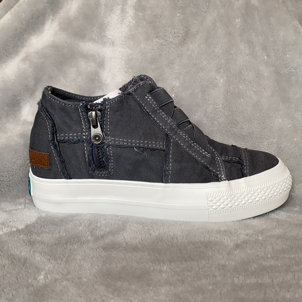 Blowfish Mamba Sneaker 👟